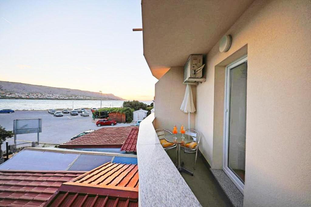 Apartmani "Jadran" Pag Town Exterior photo