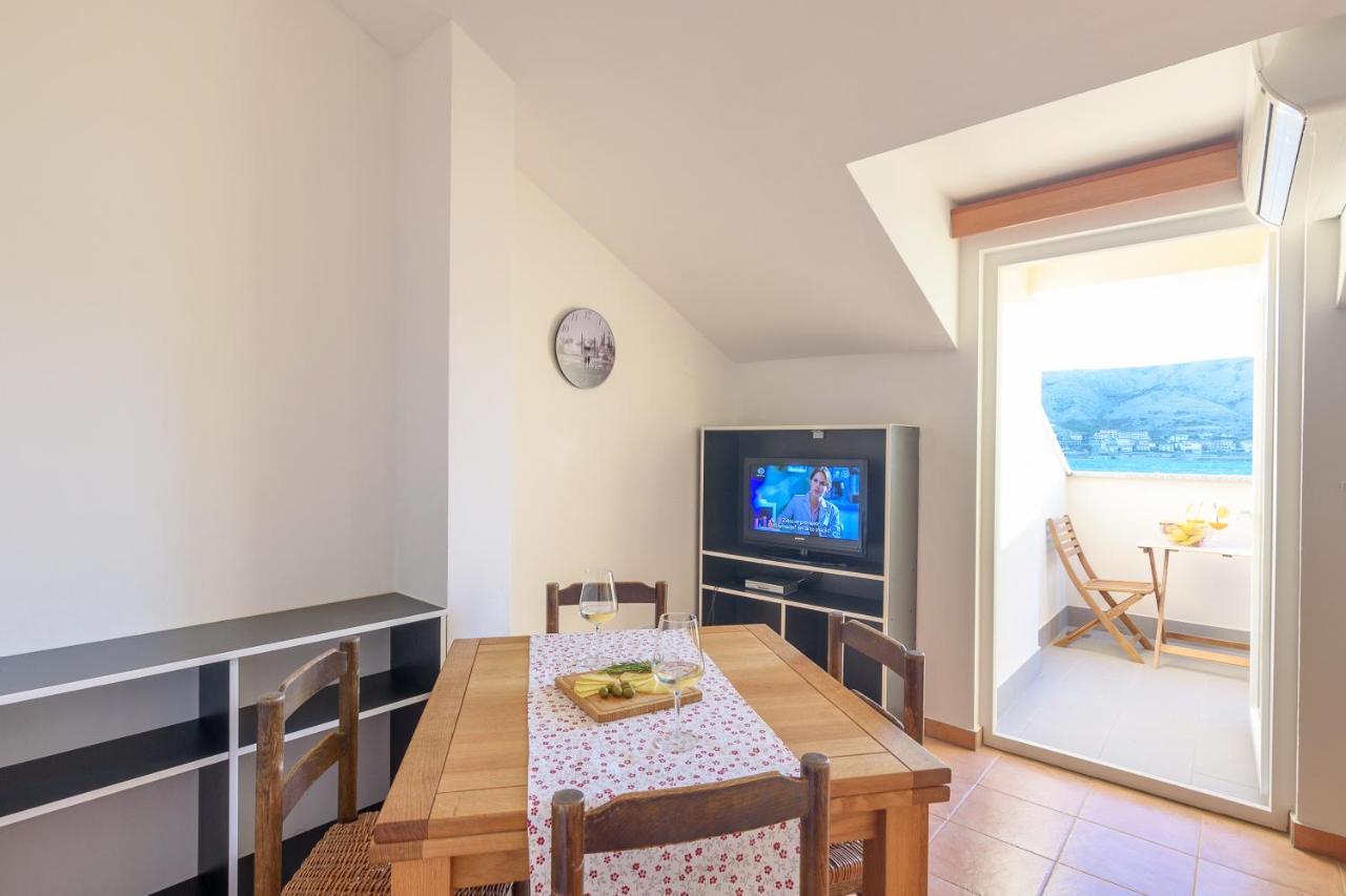 Apartmani "Jadran" Pag Town Exterior photo