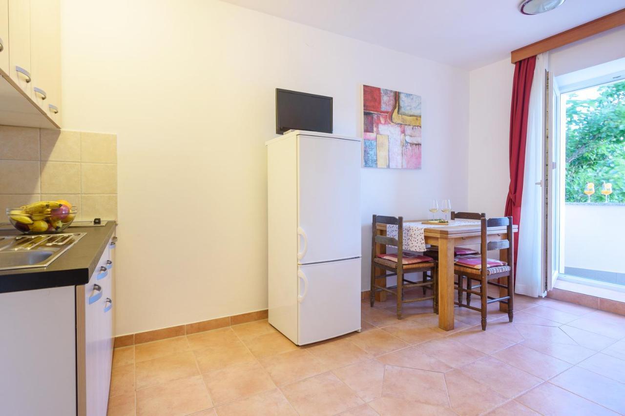 Apartmani "Jadran" Pag Town Exterior photo